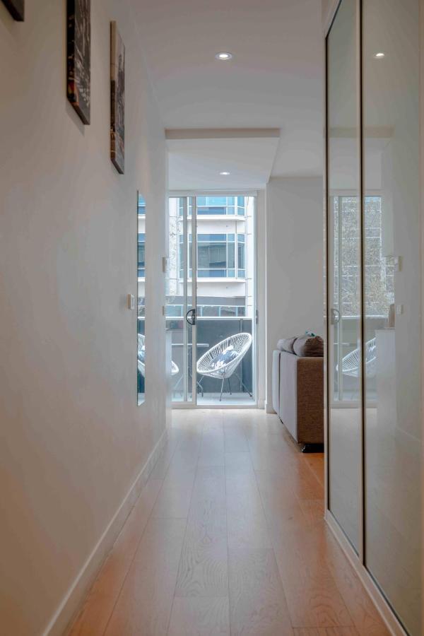 Absolute Collins Apartments Melbourne Bagian luar foto
