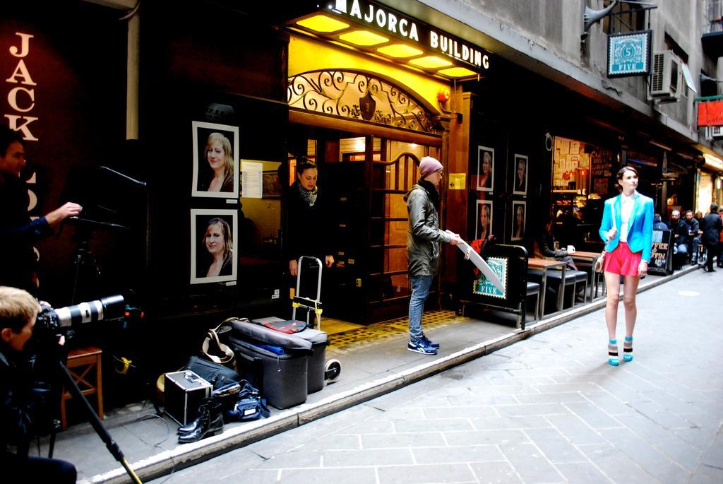 Absolute Collins Apartments Melbourne Bagian luar foto
