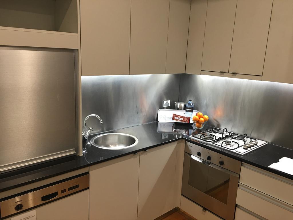 Absolute Collins Apartments Melbourne Bagian luar foto